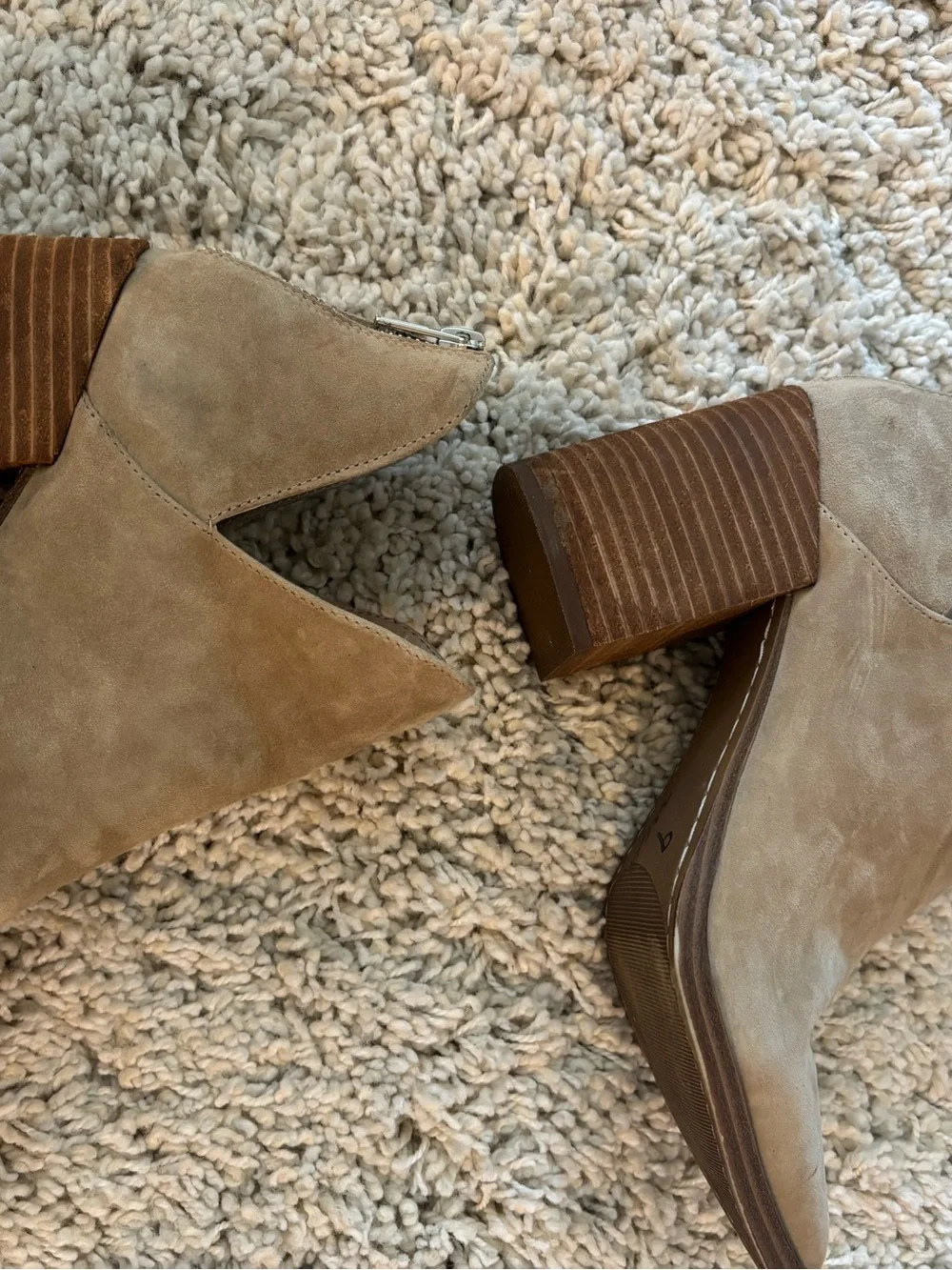 Steve Madden Women's Cedar Suede Pointed Toe Ankle Boots Size 8